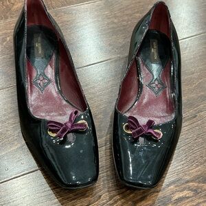 Gucci Black Flats with Purple Bow
